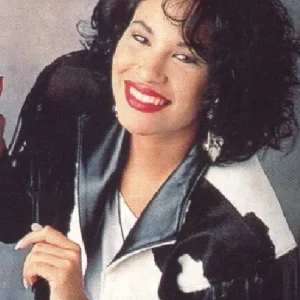 Se_le_na Quin_tanil_la Black Fringe Jacket