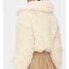 CREAM FAUX FUR POCKET DETAIL CROP JACKET (1)